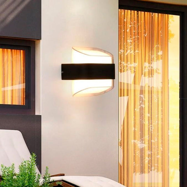LÁMPARA DE EXTERIOR LUCI LED BLACK 12W LUZ CÁLIDA