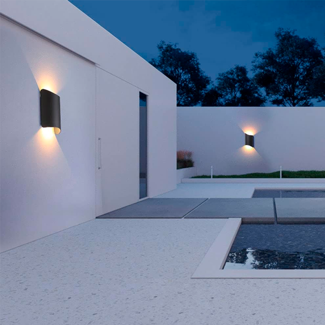 LÁMPARA DE EXTERIOR ISABEL BLACK LED 5W LUZ CÁLIDA