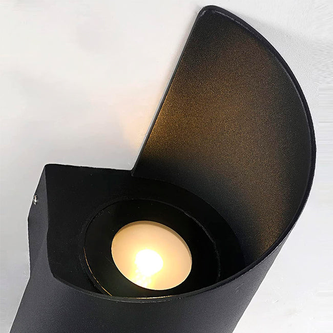 LÁMPARA DE EXTERIOR IVANNA BLACK LED LUZ CÁLIDA