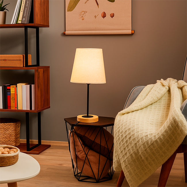 LÁMPARA DE MESA LINEAL CINTHYA + FOCO LED TRANSPARENTE A60 4W LUZ CÁLIDA
