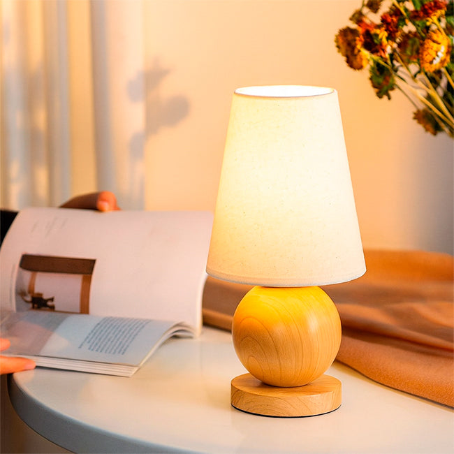 LÁMPARA DE MESA DE MADERA ROCIO + FOCO LED 12W LUZ CÁLIDA
