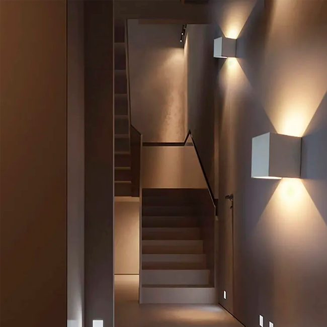 LÁMPARA DE EXTERIOR CUBE LED WHITE 6W LUZ CÁLIDA