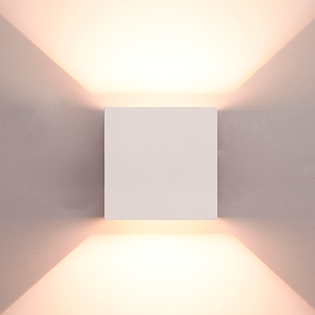 LÁMPARA DE EXTERIOR CUBE LED WHITE 6W LUZ CÁLIDA