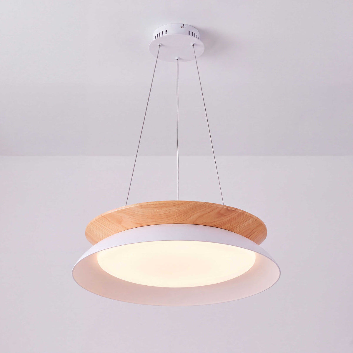 LÁMPARA COLGANTE LED HANNA WHITE WOOD + CONTROL REMOTO