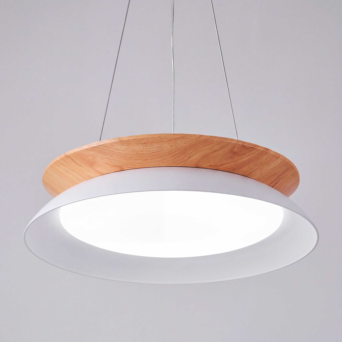 LÁMPARA COLGANTE LED HANNA WHITE WOOD + CONTROL REMOTO