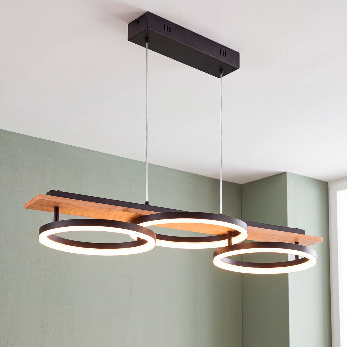 LÁMPARA COLGANTE LED ARIA BLACK AND WOOD + CONTROL REMOTO