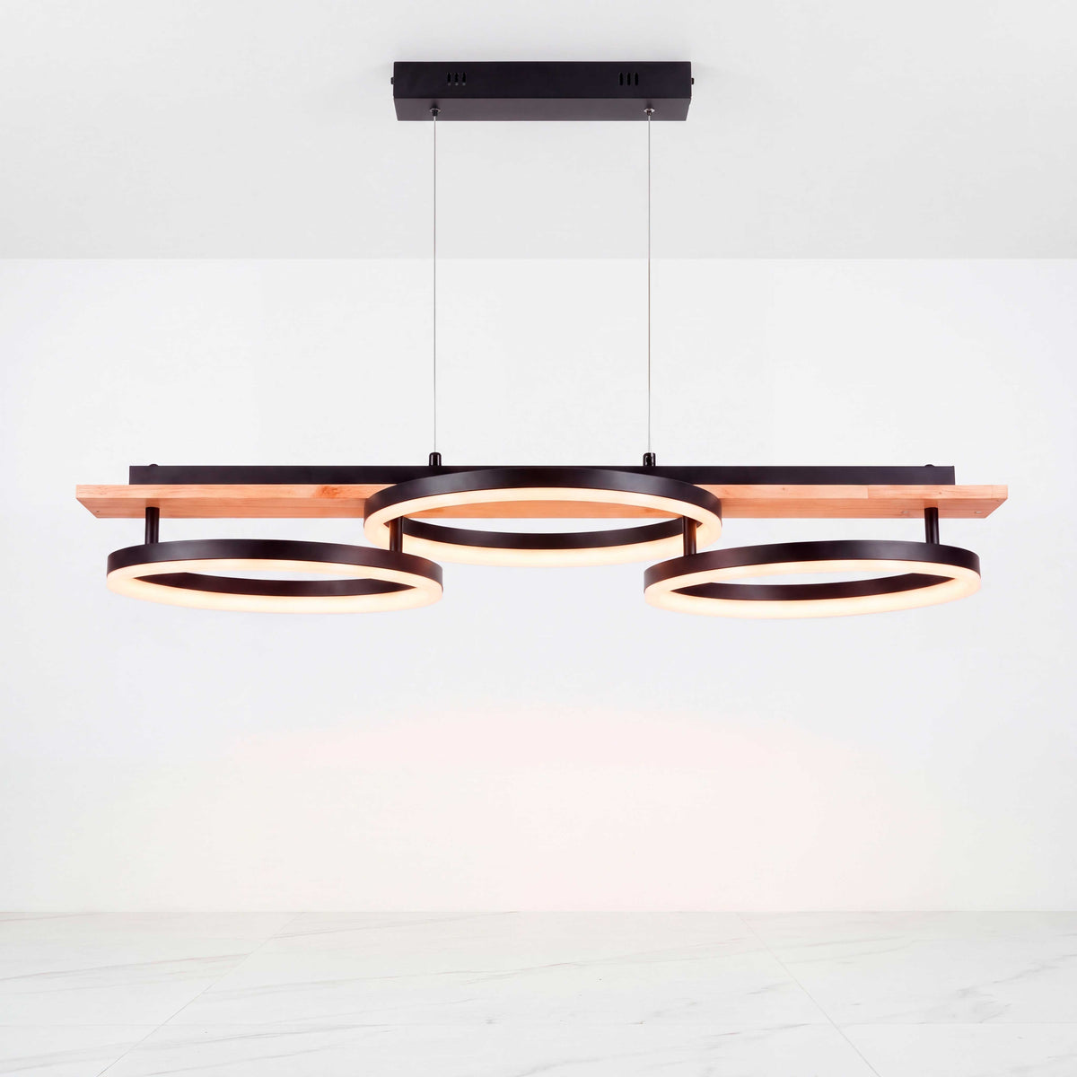 LÁMPARA COLGANTE LED ARIA BLACK AND WOOD + CONTROL REMOTO