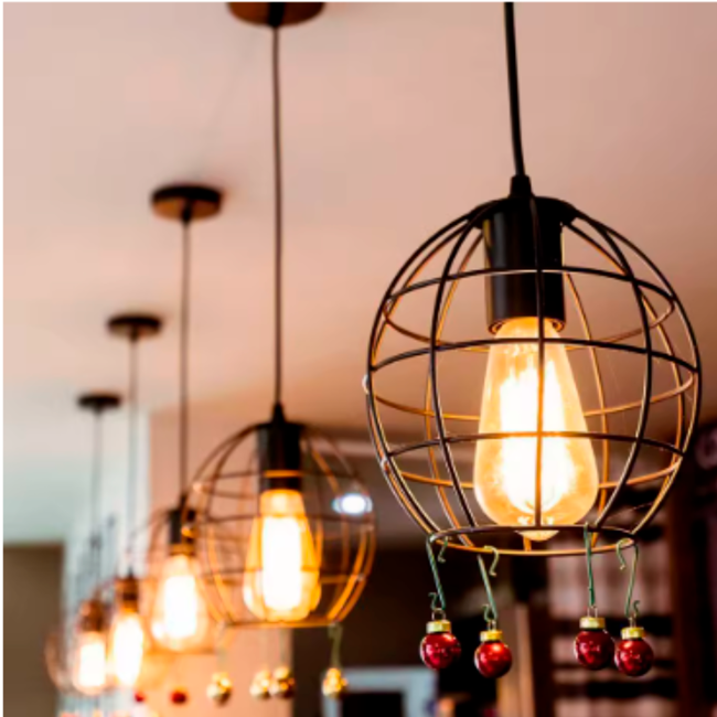 FOCO LED TIPO PERA FILAMENTO AMBER 6W 2700K LUZ CÁLIDA ASH