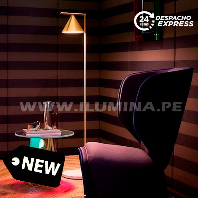 LÁMPARA DE PIE MINIMALISTA GENESIS GOLD