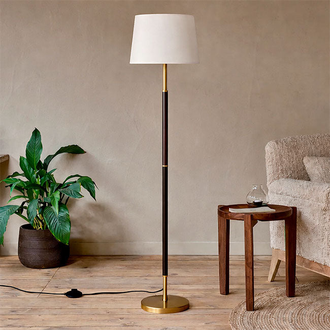 LÁMPARA DE PIE JESSICA GOLD AND DARK NOGAL - SIN FOCO