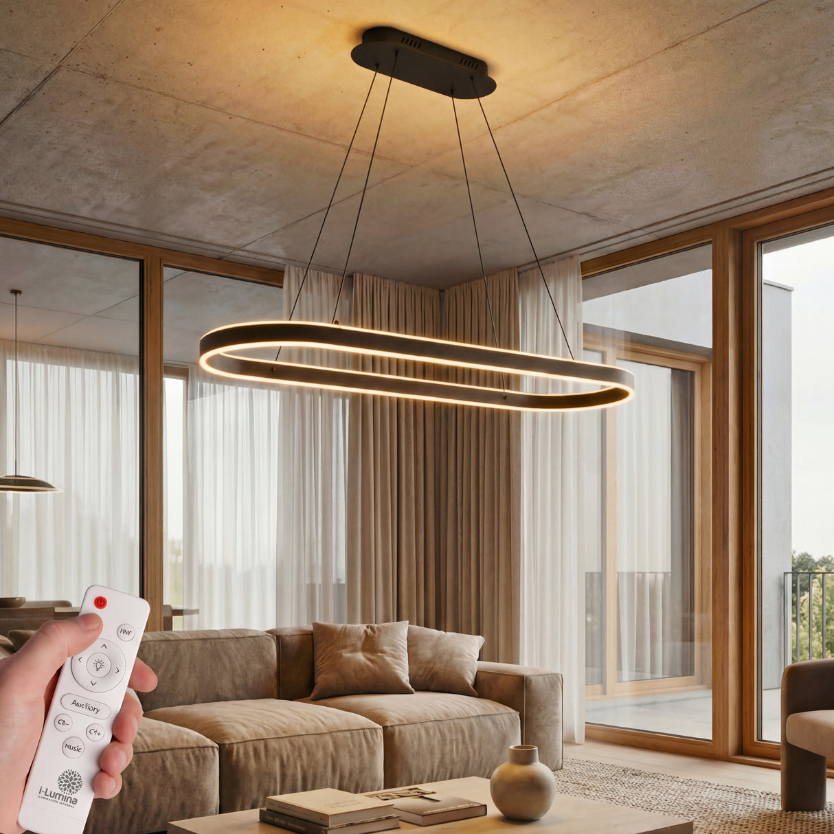 Lámpara colgante LED ovalada negra para sala moderna con control remoto en Perú.