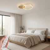 Lámpara de techo para dormitorio principal con control de intensidad y tono de luz.