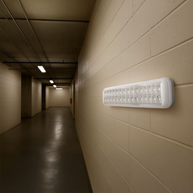 LÁMPARA DE EMERGENCIA RECTANGULAR ADOSABLE 30 LEDS SMD 7 HORAS OP-2195 LUZ BLANCA