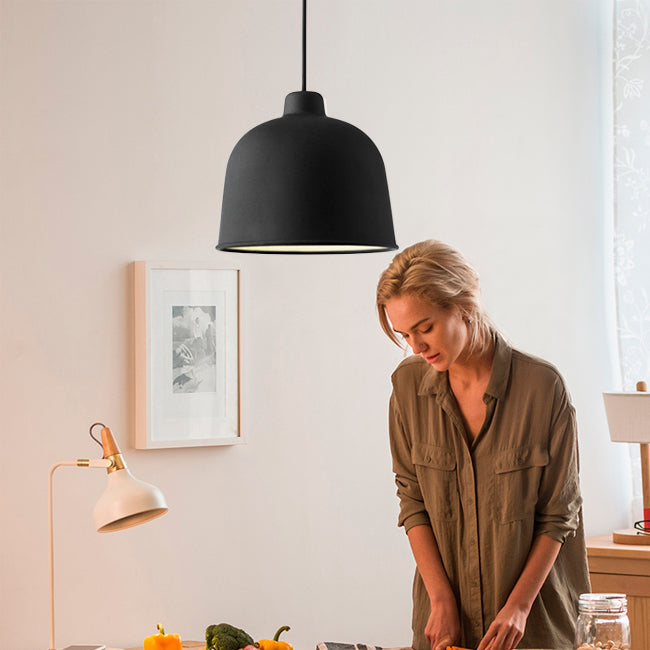 LÁMPARA COLGANTE CAMPANA DE ALUMINIO ZURICH BLACK / SIN FOCO