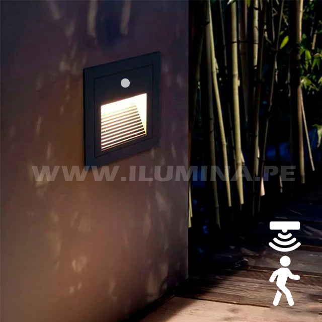 SPOT LUZ GUÍA DE PASO DE ESCALERA LED 3W ASIMETRICA BLANCO CON SENSOR DE MOVIMIENTO LUZ CÁLIDA