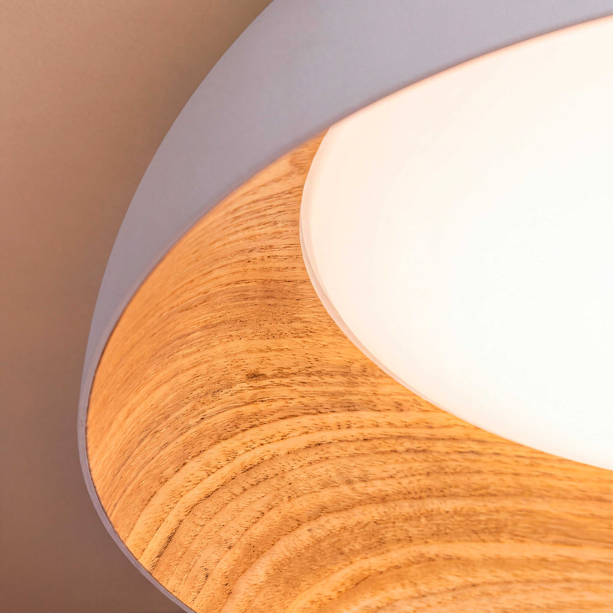 LÁMPARA DE TECHO LED TECA WHITE WOOD + CONTROL REMOTO