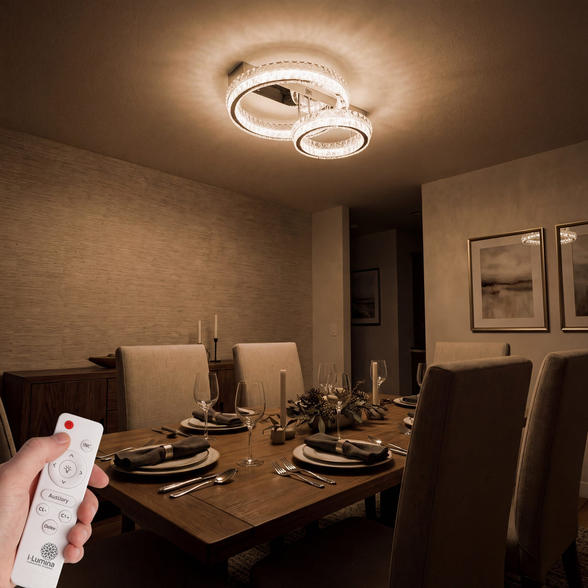 Escena de cena familiar con iluminación suave y acogedora controlada a distancia.