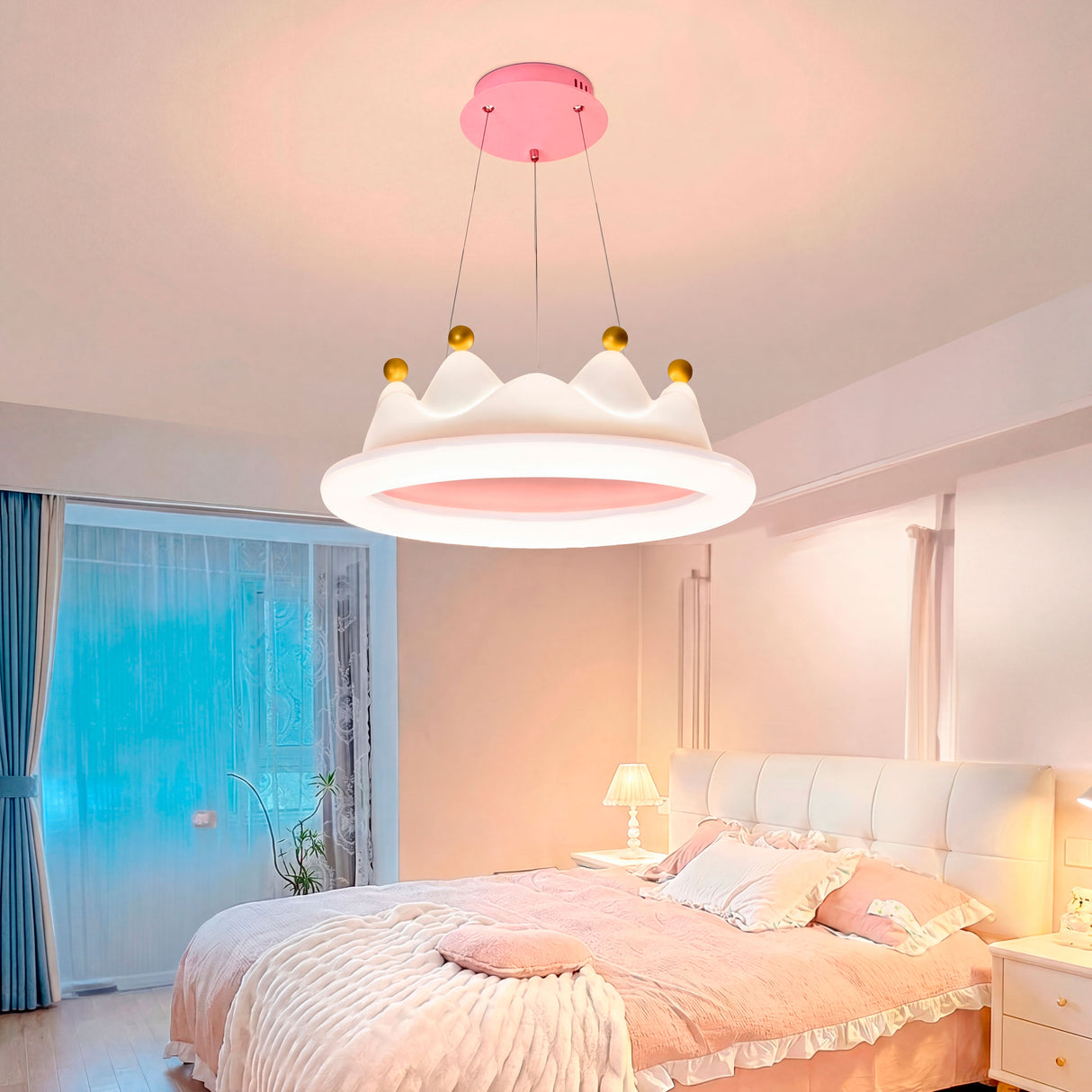 Iluminación de ambiente cálido ideal para la hora del cuento antes de dormir.