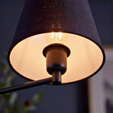 Interior de la pantalla del aplique GALA con forro blanco y foco encendido