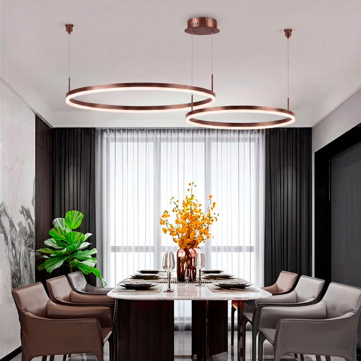 Sistema de iluminación suspendido de doble anillo sobre mesa de comedor de diseño elegante.