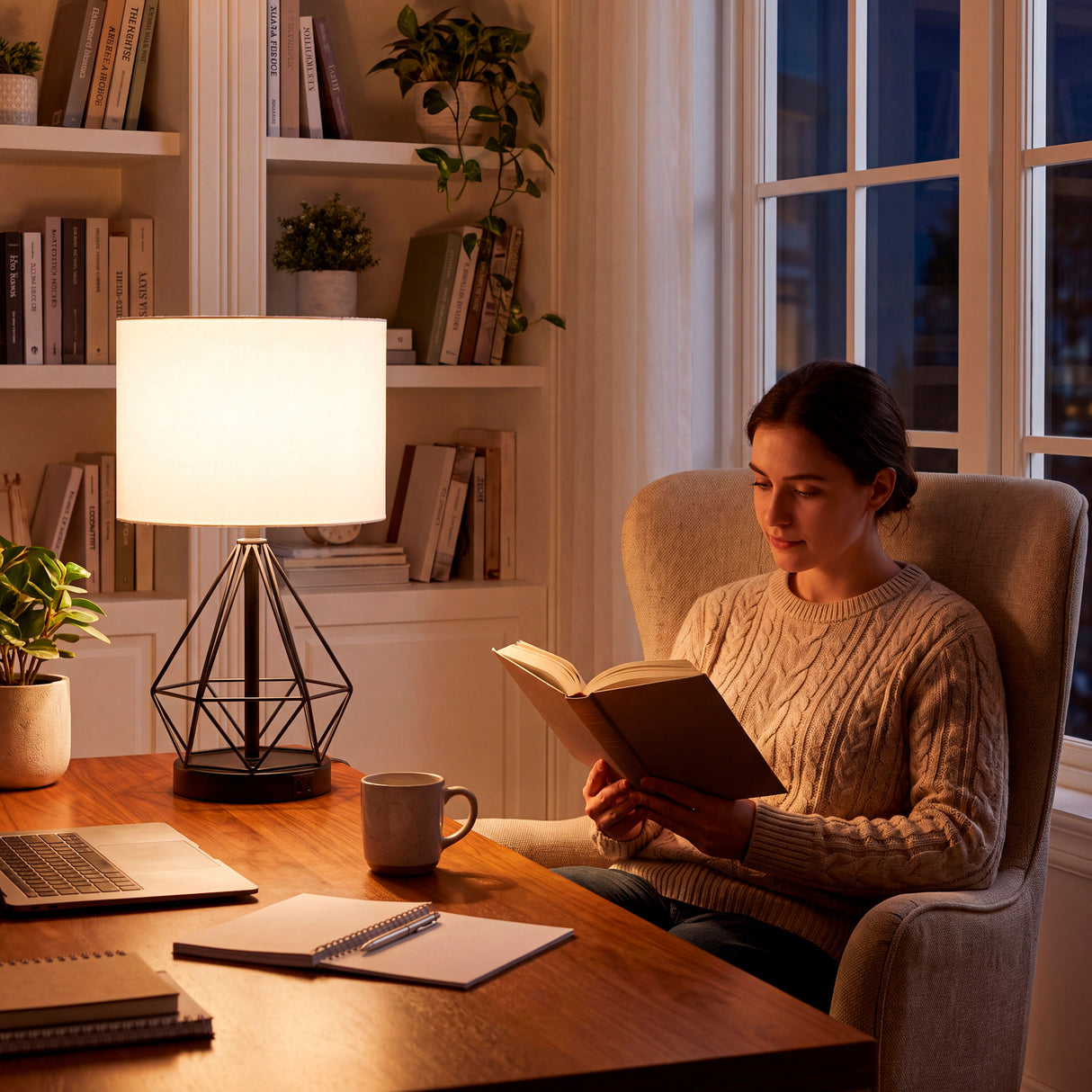 Proyección de luz difusa para zona de lectura que favorece el confort óptico en interiores modernos.