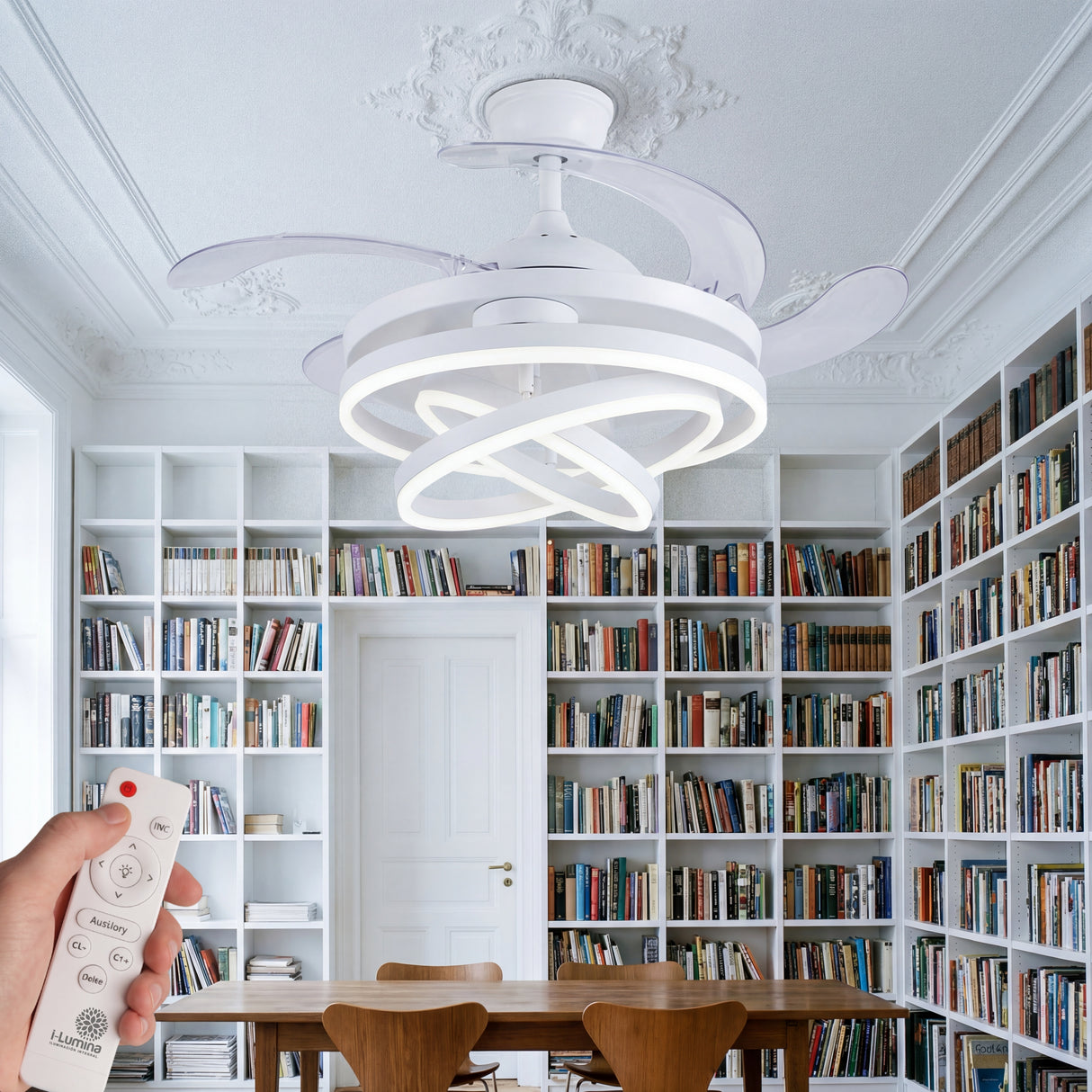 Zona de lectura iluminada con luz fría LED y ventilación constante sin ruidos.