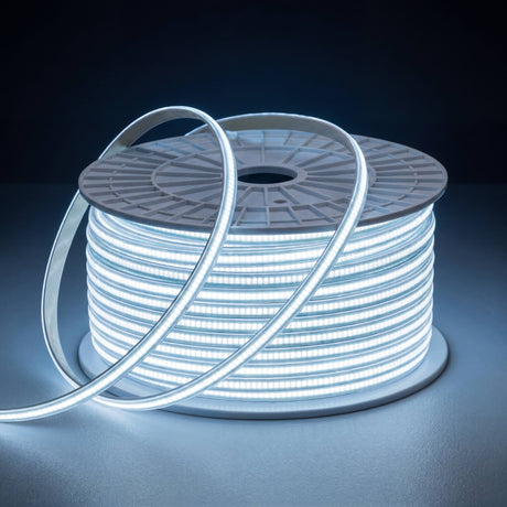 Manguera de iluminación lineal flexible sobre carrete con conector inicial para proyectos arquitectónicos.