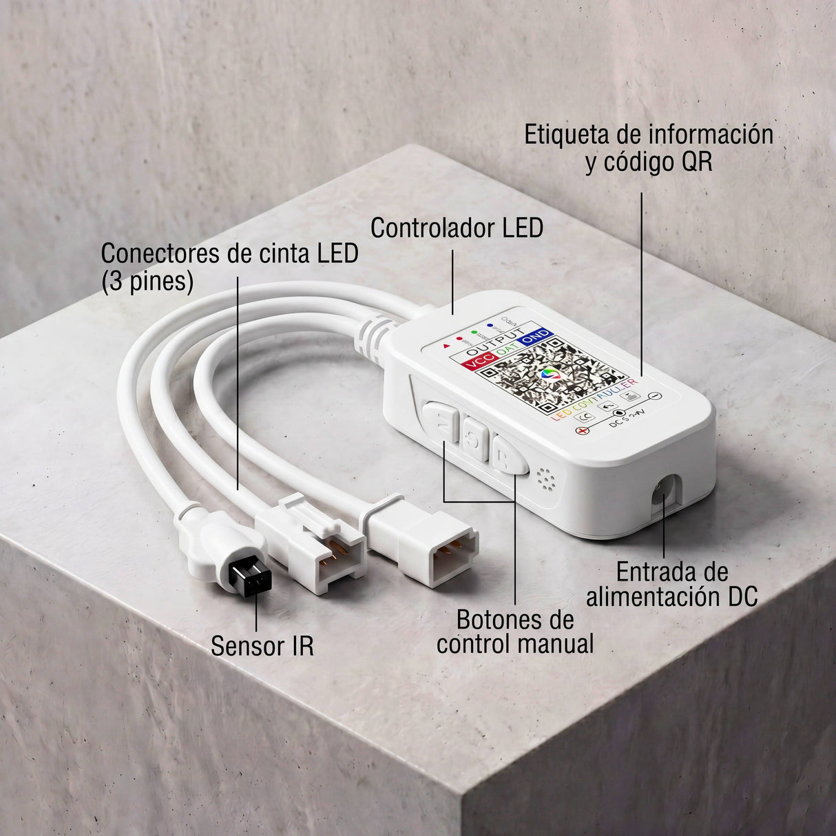 Primer plano de los cables y el receptor de iluminación LED, destacando los conectores y el escáner de código QR.