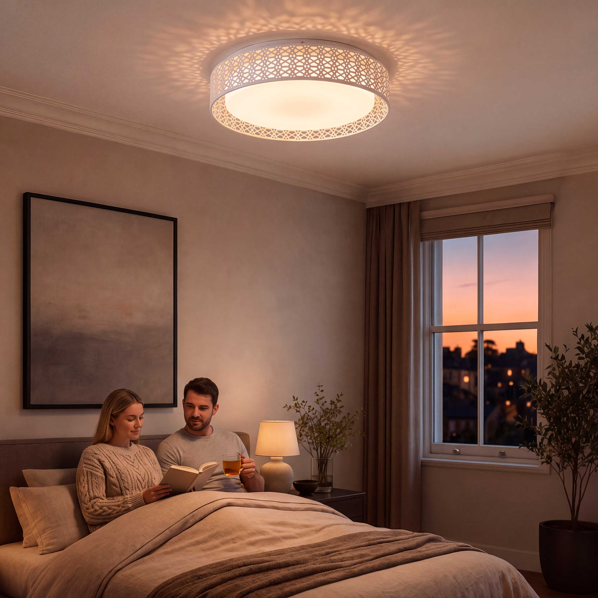 Luminaria de techo de acento que proporciona gran confort óptico en habitaciones modernas.