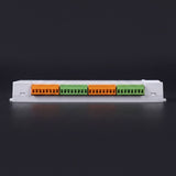 Vista superior del controlador inteligente para cinta LED con sus 32 bornes de conexión