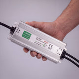Formato lineal y compacto de transformador de alta resistencia para especialistas e instaladores de paisajismo.