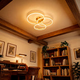 Contraste de lámpara LED moderna en oficina con muebles de madera oscura.