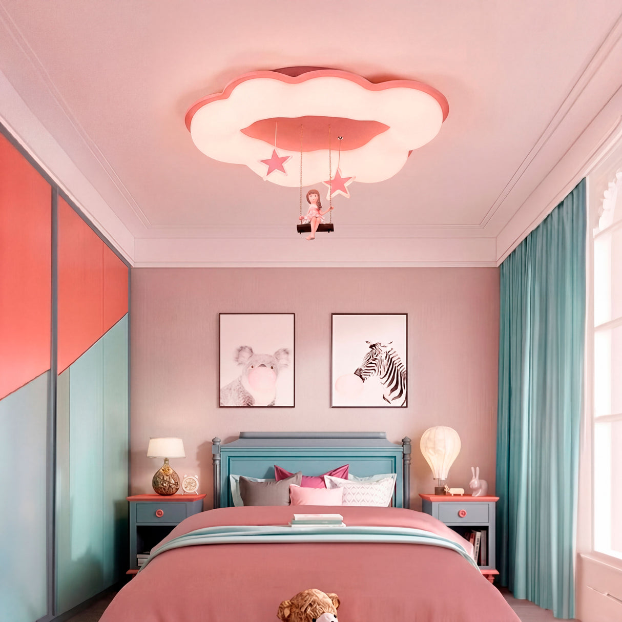 Lámpara Swing Cloud instalada en dormitorio contemporáneo con tonos rosa y azul.