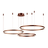 Vista de catálogo para comercio electrónico de una luminaria de tres anillos entrelazados de perfil esbelto.