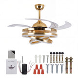 Vista detallada de los accesorios, control remoto y piezas de montaje del ventilador dorado.