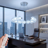 Escritorio de gerencia con luz fria de la lampara Bangle Crystal para un ambiente profesional.