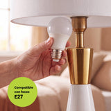 Instalación de foco E27 en lámpara de mesa CLEO GOLD blanca, se vende sin foco