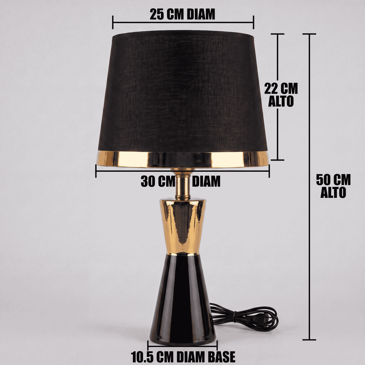 Dimensiones de la lámpara de mesa CLEO GOLD: 50 cm de alto y pantalla de 30 cm