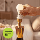 Instalación de foco E27 en lámpara de mesa CLEO GOLD, se vende sin foco