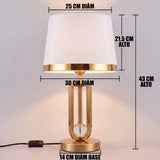 Dimensiones de la lámpara de mesa Diana: 43 cm de alto total
