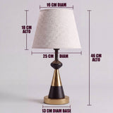 Dimensiones de la lámpara de mesa Elena: 46 cm de alto total