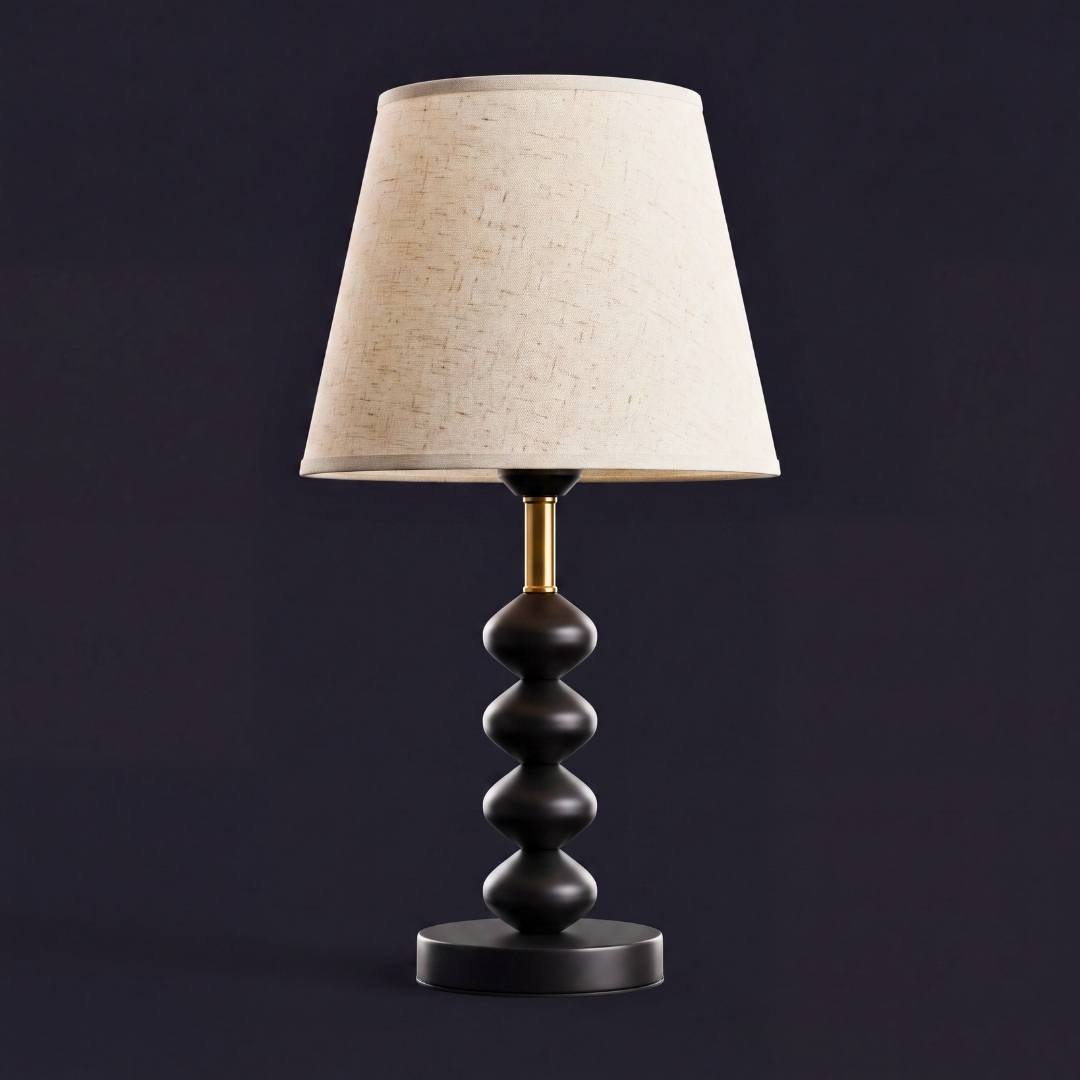 Lámpara de mesa GRETA BLACK de estilo mid-century sobre fondo oscuro