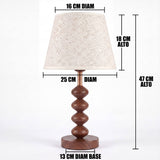 Dimensiones de la lámpara de mesa GRETA: 47 cm de alto y pantalla de 25 cm