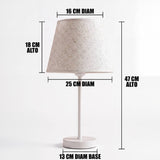 Dimensiones de la lámpara de mesa NORA WHITE blanca con pantalla de lino