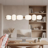 Lampara led lineal para home office o estudio creativo sobre escritorio moderno