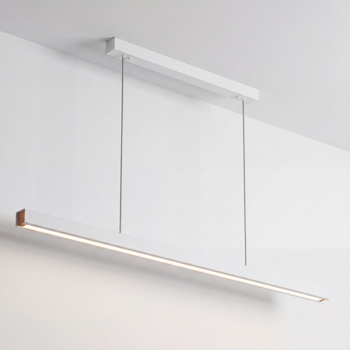 lampara-lineal-led-blanca-minimalista