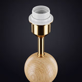 Detalle del socket E27 dorado de la lámpara MAYA sin pantalla, foco no incluido