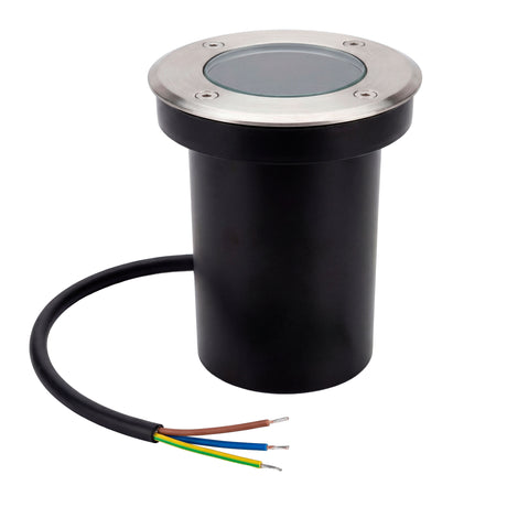 Proyector estanco con aro frontal metálico y cableado tripolar listo para instalación en exteriores.