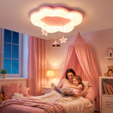Momento de lectura bajo la luz tenue de la Swing Cloud, ideal para el descanso.