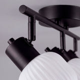 Detalle en primer plano del sistema articulado direccional para control preciso de luz.